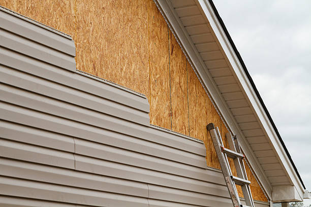 24/7 Emergency Siding Contractor experts in Brightwaters, NY